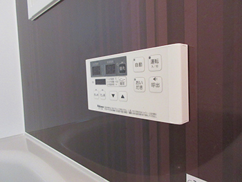 岡山、香川、創拓、家、住宅、リフォーム、リノベーション、修繕、修理、改築、改装、新築、中古、TOTO、LIXIL、クリナップ、洗面、化粧台、水栓、収納、洗濯、排水、クロス、清潔、汚れ、床、クロス、壁紙、遮音、防音、照明、ライト、システムバス、大理石、パネル、ユニット、シャワー、浴室