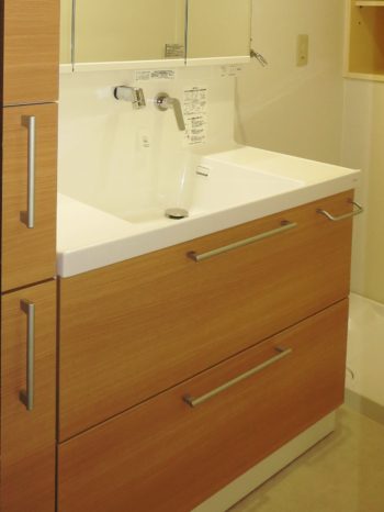 岡山、香川、創拓、リフォーム、見積り、改修、改装、浴室、バス、ユニット、タイル、洗面、洗濯、パン、水道、水洗、和室、畳、洋室、フローリング、張替、クロス、壁紙、押入、クローゼット、TOTO