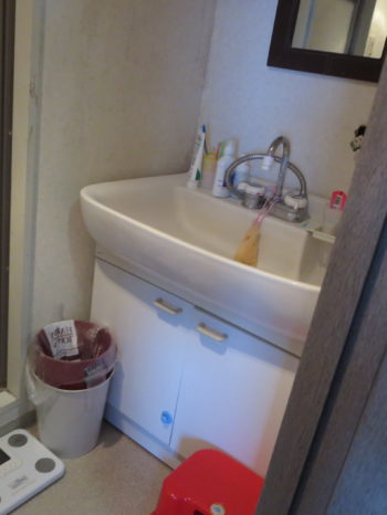 岡山、香川、創拓、家、住宅、リフォーム、リノベーション、修繕、修理、改築、改装、新築、中古、TOTO、LIXIL、クリナップ、洗面、化粧台、水栓、収納、洗濯、排水、クロス、清潔、汚れ、床、クロス、壁紙、遮音、防音、照明、ライト、