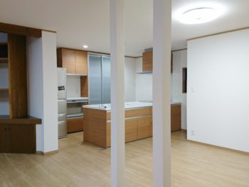 岡山市、倉敷市、津山市、玉野市、笠岡市、井原市、総社市、高梁市、新見市、備前市、瀬戸内市、赤磐市、真庭市、美作市、浅口市、香川、高松市、丸亀市、坂出市、善通寺市、観音寺市、さぬき市、東かがわ市、三豊市、小豆、創拓、家、住宅、リフォーム、太陽光、リノベーション、修繕、修理、改築、改装、塗装、新築、中古、感想、口コミ、評価、見積り、施工事例、ショールーム、イベント、特典、職人、外壁、塗装、屋根、ベランダ、 【トイレ】TOTO、LIXIL、Panasonic、ウォシュレット、便座、排水、クロス、清潔、汚れ、温水、ピュアレスト、ネオレスト、アプリコット、アラウーノ、アメージュZ、 【浴室】浴室、バス、システム、TOTO、LIXIL、クリナップ、タカラスタンダード、収納、解体、撤去、清潔、サザナ、シンラ、 【洗面台】洗面、化粧台、TOTO、LIXIL、クリナップ、水栓、収納、洗濯、クロス、サクア、オクターブ、ドレーナ 【キッチン】キッチン、台所、TOTO、LIXIL、クリナップ、クリンレディ、吊戸棚、収納、システム、 【内装】和室、洋室、リビング、床、天井、壁、クロス、壁紙、フローリング、遮音、防音、照明、ライト、エアコン、畳、ふすま、フローリング、建具、巾木、ダイケン 【塗装】外壁、屋根、シリコン、ウレタン、フッ素、ひび割れ、施工後、雨漏り