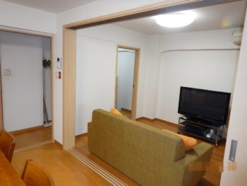 岡山市、倉敷市、津山市、玉野市、笠岡市、井原市、総社市、高梁市、新見市、備前市、瀬戸内市、赤磐市、真庭市、美作市、浅口市、香川、高松市、丸亀市、坂出市、善通寺市、観音寺市、さぬき市、東かがわ市、三豊市、小豆、創拓、家、住宅、リフォーム、太陽光、リノベーション、修繕、修理、改築、改装、塗装、新築、中古、戸建、アパート、マンション、店舗、施設、店、感想、口コミ、評価、見積り、施工事例、ショールーム、イベント、特典、職人、外壁、塗装、屋根、ベランダ、 TOTO、LIXIL、Panasonic、WOODONE、ウッドワン、 【トイレ】ウォシュレット、便座、排水、クロス、清潔、汚れ、温水、ピュアレスト、ネオレスト、アプリコット、アラウーノ、アメージュZ、 【浴室】浴室、バス、システム、タカラスタンダード、収納、解体、撤去、清潔、サザナ、シンラ、 【洗面台】洗面、化粧台、TOTO、、水栓、収納、洗濯、クロス、サクア、オクターブ、ドレーナ 【キッチン】キッチン、台所、吊戸棚、収納、システム、 【内装】和室、洋室、リビング、床、天井、壁、クロス、壁紙、フローリング、遮音、防音、照明、ライト、エアコン、畳、ふすま、フローリング、建具、巾木、ダイケン 【塗装】外壁、屋根、シリコン、ウレタン、フッ素、ひび割れ、雨漏り、 シック、レトロ、ヴィンテージ、モダン、シンプル、北欧、南欧、リゾート、自然、日本、和風、 海、ビーチ、サーフィン、ハンモック、 モデルルーム、完成見学会、増税、消費税、10％、施工後