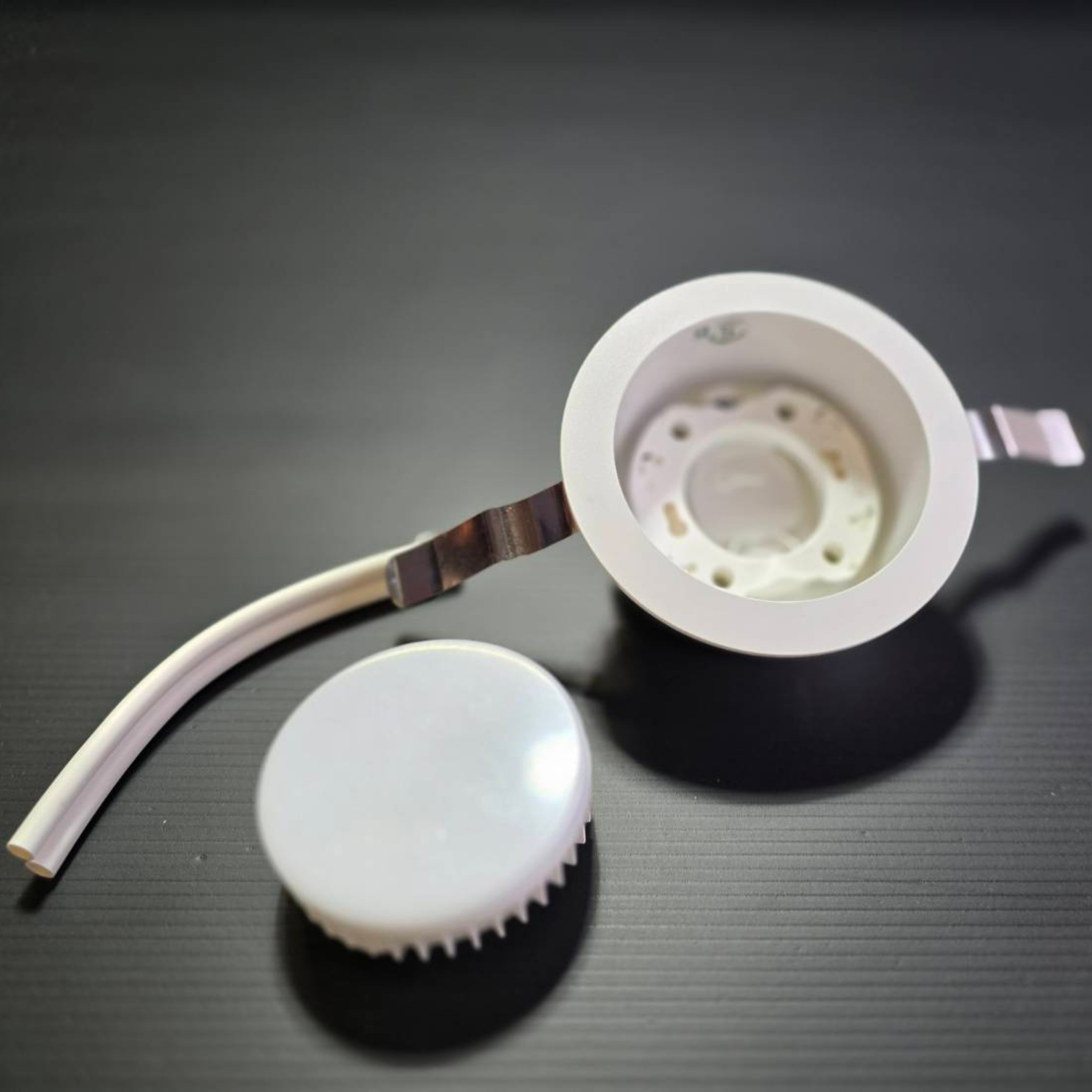 odelic 100 led koukan