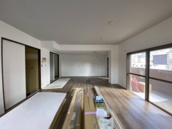 4.フローリング張り・クロス貼り