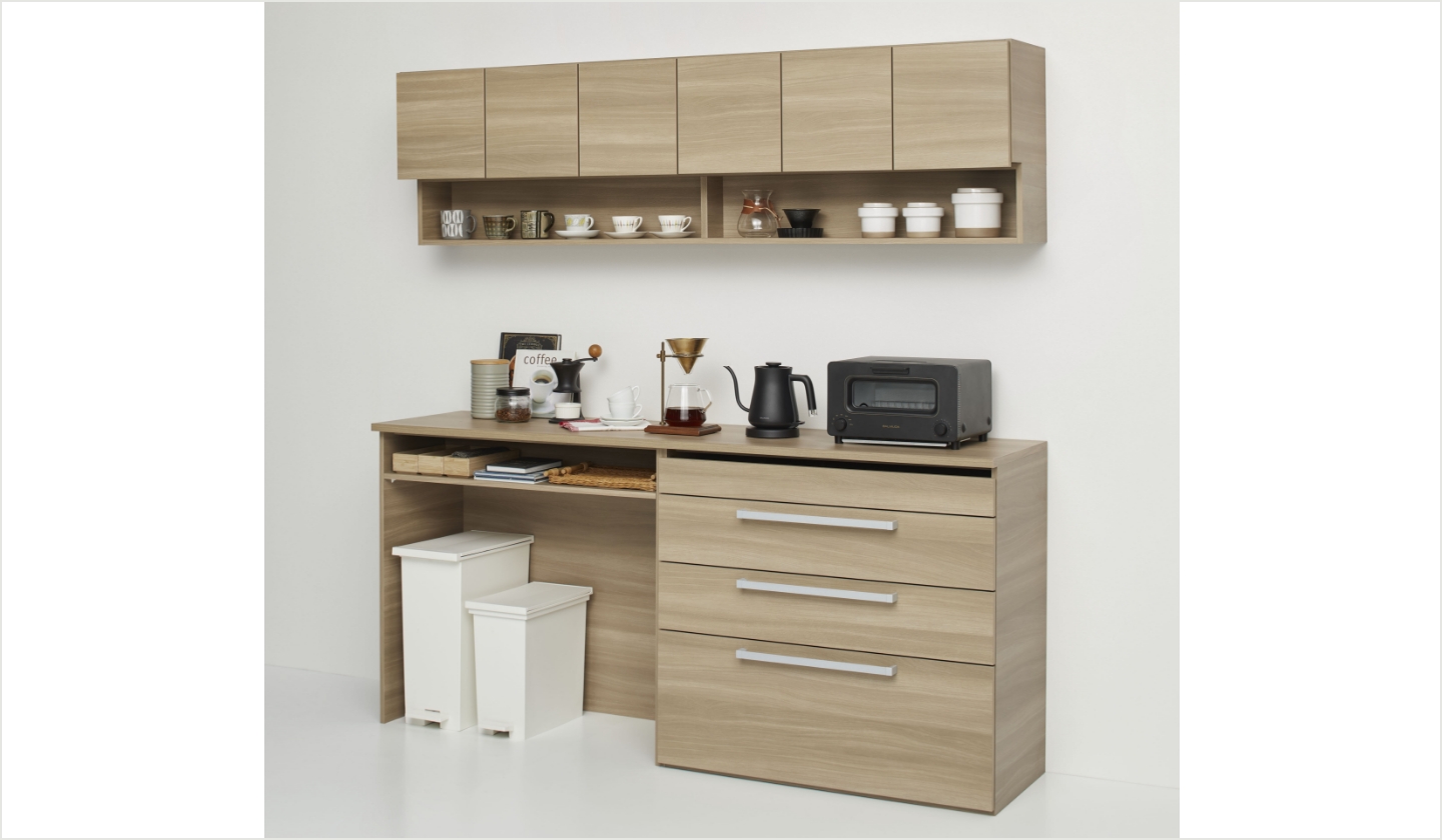 クリナップ ラクエラ カグタス収納（扉付き収納とオープン棚）